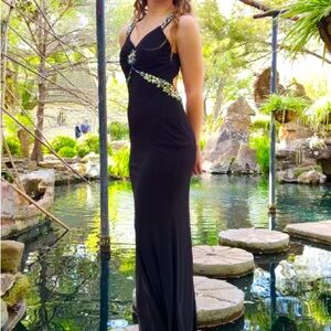 Elegant Jeweled Black Evening Prom Gown